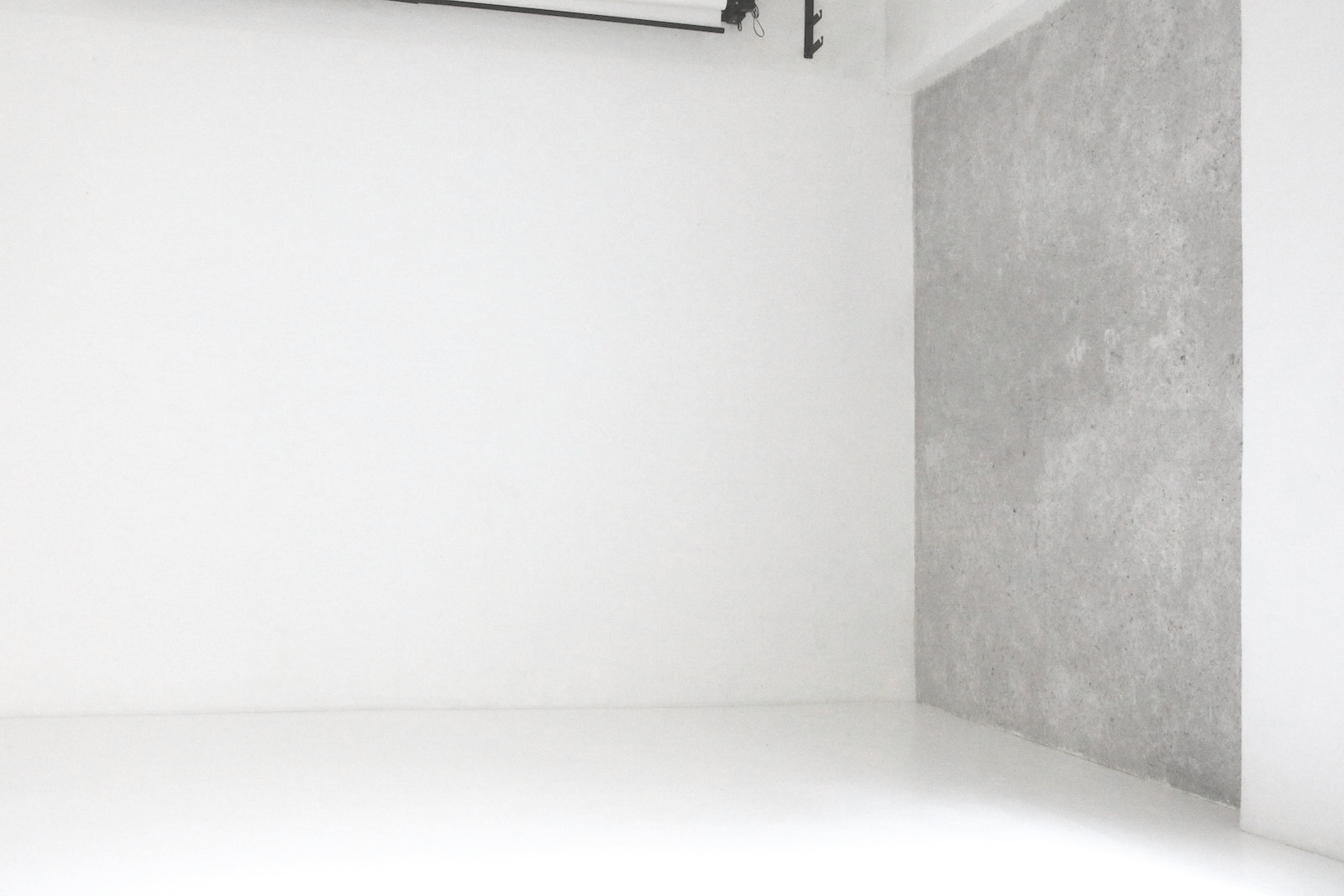 agenzia-comunicazione-fotografo-prezzo-ecommerce-still-life-advertising-lookbook-collezioni-campagne-editoriali-ritratti-interviste-eventi-produzioni-video-videomaker-milano